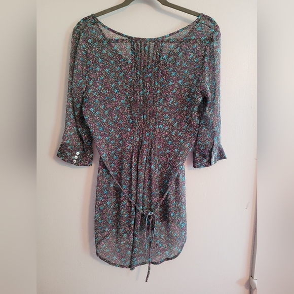 Flower tunic with buttons - Picture 2 of 3